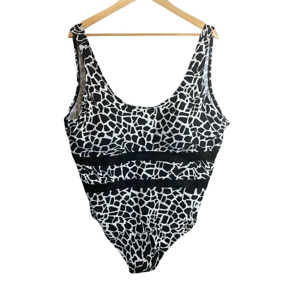 SUN & SEA BLACK one piece tummy slimming lined bust swimsuit sz  24 Black NWOT